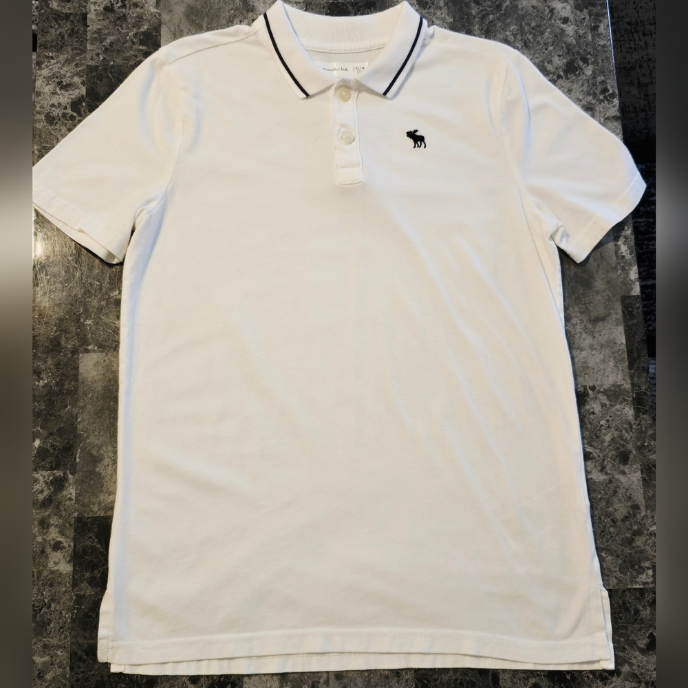 ❤️ 3/$10 Abercrombie White Polo Shirt